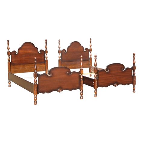 Vintage Pair Mahogany Twin Poster Beds French Country Style Single Bed