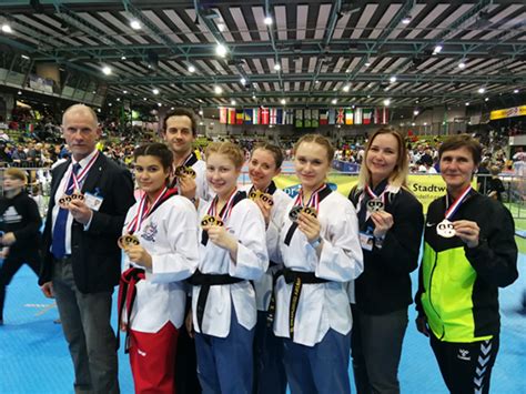 Ask anything you want to learn about elena marino ♡ by getting answers on askfm. 34. Internationaler Park Pokal - Poomsae | TKD Center ...