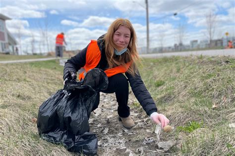 Lighthouse Staff Volunteers Pitch In To Clean Up Neighbourhood