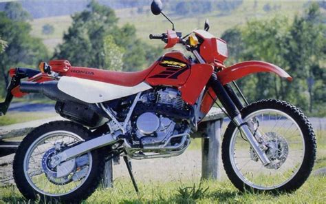 In its heyday, the xr series consisted of 10 models; 2002 Honda XR650L - Moto.ZombDrive.COM