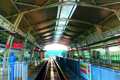 Usj 7'ye lrt kelana jaya line ve brt sunway line hizmet vermektedir. USJ 7 LRT Station - klia2.info
