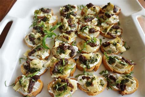 Preheat oven to 400º f. Herbed Goat Cheese Bruschetta with Artichokes, Sun Dried ...