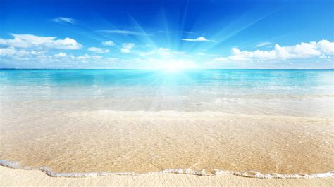 Clear Beach Water With Sunbeam Hd Beach Wallpapers Hd Wallpapers Id