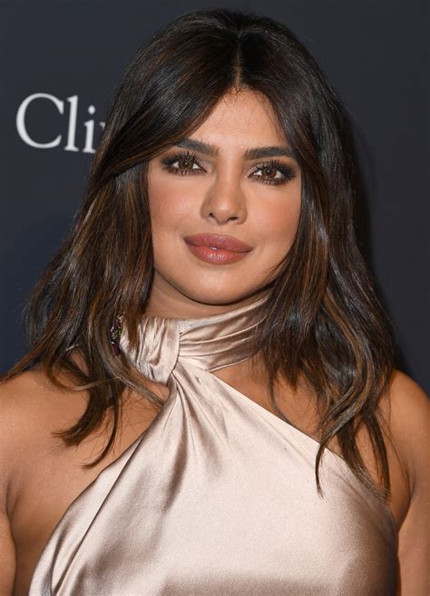 La Actriz Priyanka Chopra Lanza Una Línea Para El Cabello En Target