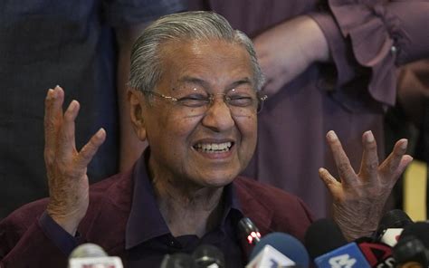 Malaysias Former Pm Says Muslims Have Right To Kill Millions Of French