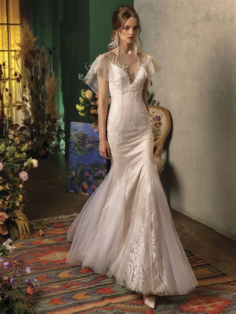 papilio-mermaid-wedding-dress-with-butterfly-sleeves