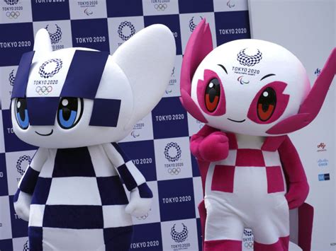 Depuis les jeux d'hiver de 1968, chaque édition des jeux (été et hiver) possède une mascotte officielle. Miraitowa et Someity, mascottes des JO 2020 - La Liberté