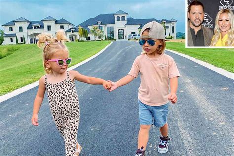 Brittany Aldean Shows Off Daughter Navy S Nursery With A Castle Hot