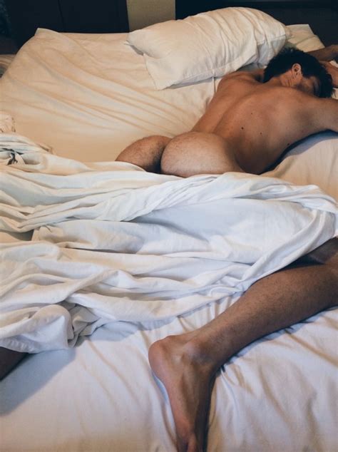 La Fotos Que Demuestran Que Dormir Desnudo Es Muy Bueno Para La Salud Shangayshangay