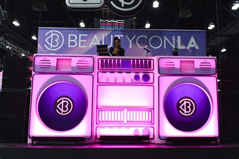 Djs Booth Bizbash