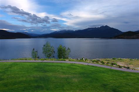 Colorado is located in the rocky mountain region of the u.s. Dillon Reservoir - Dillon and Frisco, CO | Biking, Boating ...