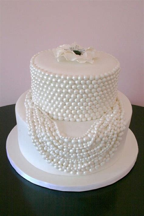 Pretty Pearl Bridal Shower Bridal Shower Cakes Wedding Cake Pearls