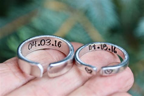 Https://tommynaija.com/wedding/best Things To Engrave On A Wedding Ring