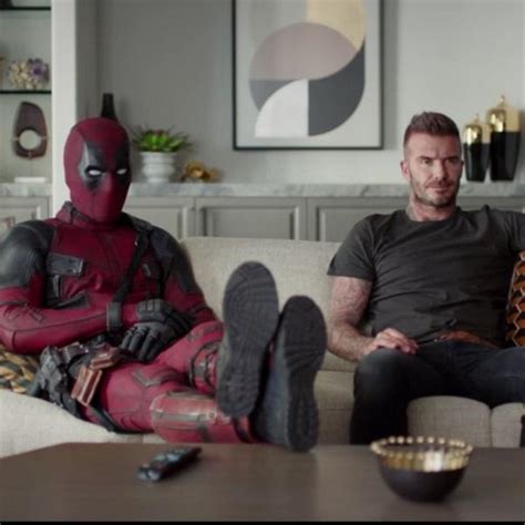 Bukan suatu kebetulan novel si karismatik charlie wade karya lord leaf ini sangat banyak di gemari karena alur ceritanya yang sangat menarik sob. Asal-Usul si Kocak Deadpool - Historia
