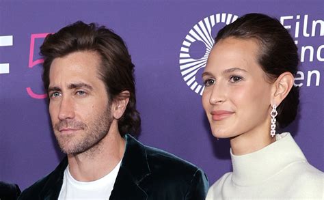 jake gyllenhaal makes rare comment about girlfriend jeanne cadieu ‘i love her so much jake