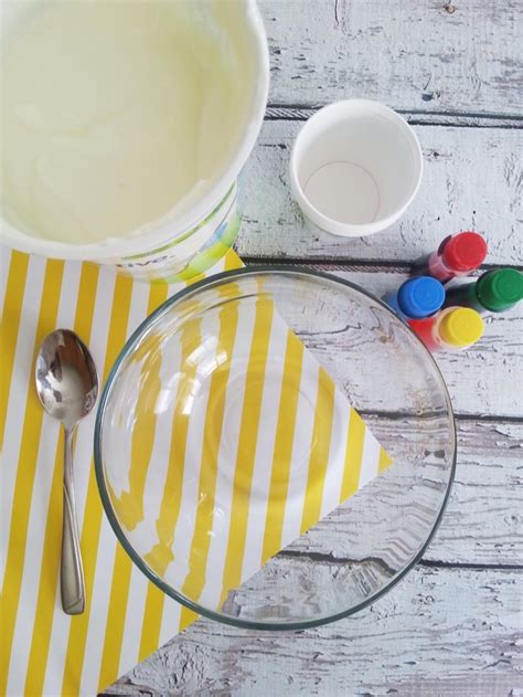 Stage 1 baby food (around six months old) should have a thin, drippy consistency, such as finely pureed fruit or vegetable without pieces or chunks. Babies Can Be Creative Too With Baby Safe Paint | Celeb ...