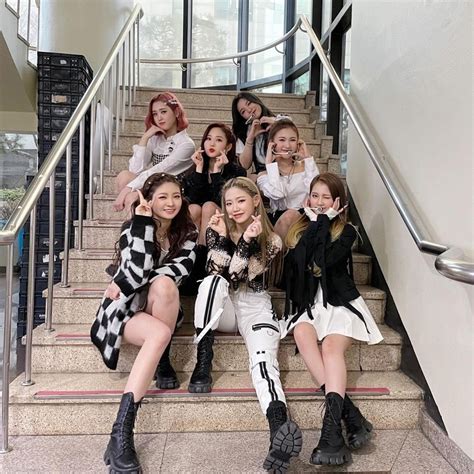 Taking A Look At Idol Stars Favorite Photozone The Music Bank Backstage Stairs Allkpop