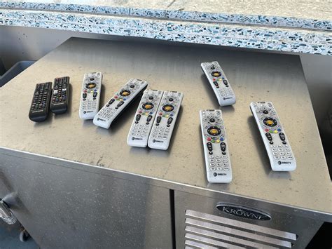 My collection of DIRECTV remotes : r/ATT
