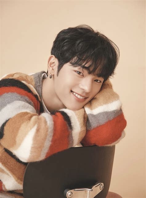 Facebook gives people the power to share and makes the world more open and. '스트레이 키즈 탈퇴' 김우진, 새 소속사 찾았다…10x엔터와 ...