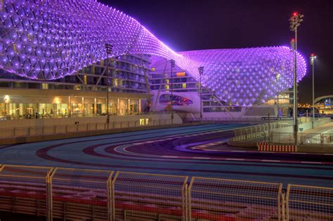 10 Amazing Facts About Abu Dhabi's Yas Marina Circuit - Roadtrips