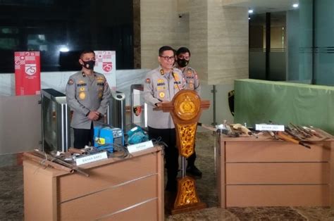 Aksi nekat terduga teroris terjadi di mabes polri, jakarta selatan, rabu sore, 31 maret 2021. Polri Ungkap Peran Tersangka Teroris di Jaringan JI