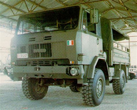 Lancia Iveco Acl Il Nostro Camion Trasporto Truppe
