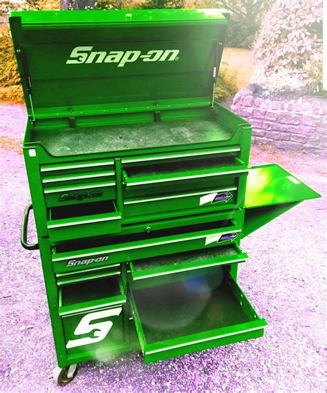 Green Snap On Roller Cab Tool Chest Every Garages Dream Tool Box Garage Tools Tool Cart
