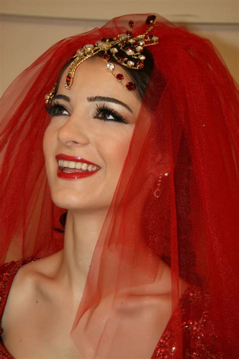 pin by ميرا نبيل ℳirα nαbiℓ on turkish style turkish bride bride wear bride