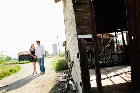 Brianna And Garrett Abandoned Ranch Engagement Session Porterville Ca Fresno And Yosemite