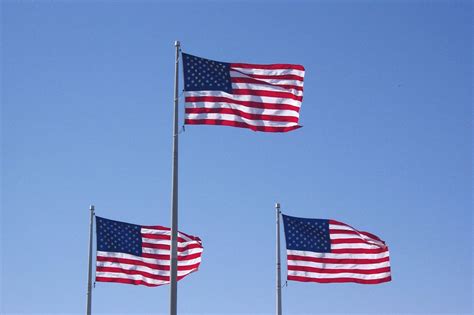 fotos gratis cielo viento rojo bandera estados unidos azul soplo banderas patriótico