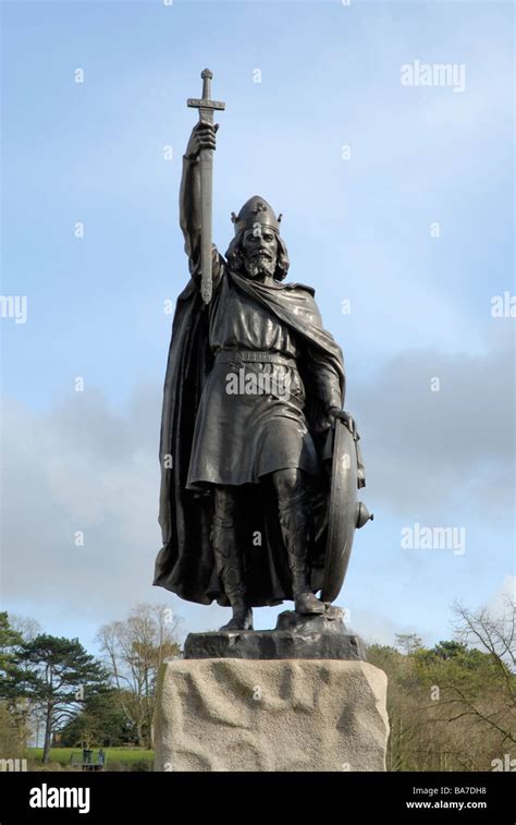 Statue Of King Alfred Founder Of The Kingdom And Nation Sculpt Hamo