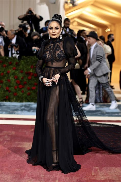 Vanessa Hudgens Sheer 2022 Met Gala Dress Showed Off Her Belly Button Ring Pop Fashion Fashion