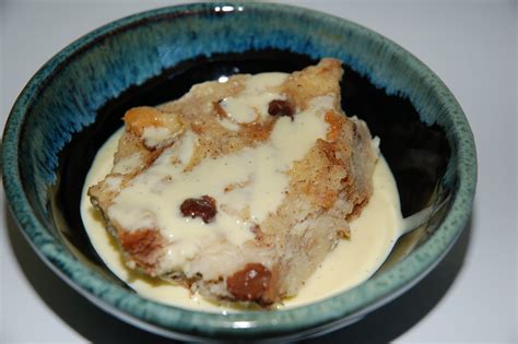 Amazing Dessert Recipes Raisin Bread Pudding With Custard Sauce
