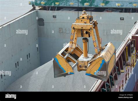 Loading And Dischargind Operation Of Bulk Cargo Bauxite On Bulk Carrier