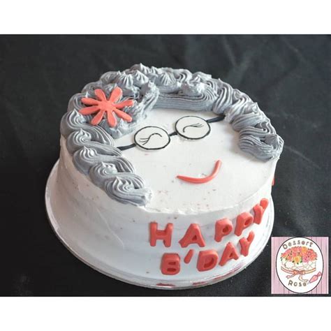 Birthday Cake For A Grandma 👵🏽 Grandma Birthday Cakes Desserts Cake