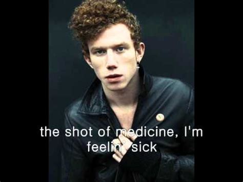 Swedish pop singer and songwriter. Erik hassle - Last Rider - YouTube