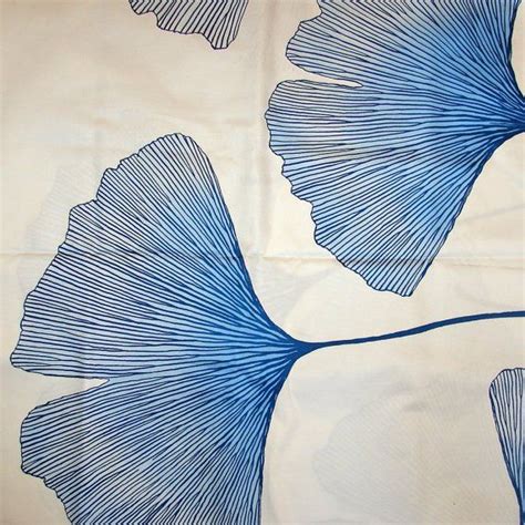 Etsy Finds Gorgeous Ginkgo Leaves For Fall Homes Leaf Decor Ginkgo