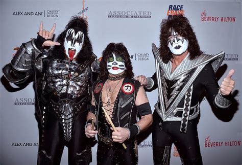 But if you had a dime for each of the offensive things simmons has said over the years, you'd probably have enough money to file as many trademarks as the rock sometimes it feels as if gene simmons fundamentally lacks compassion. Gene Simmons claims he used iconic devil's horn gesture ...