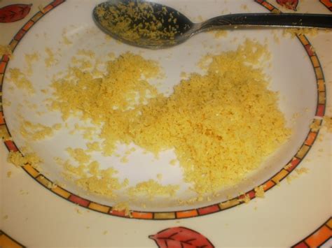 Untuk membuat kerak, proses semua bahan dalam. jom membebel: Kek Lemon