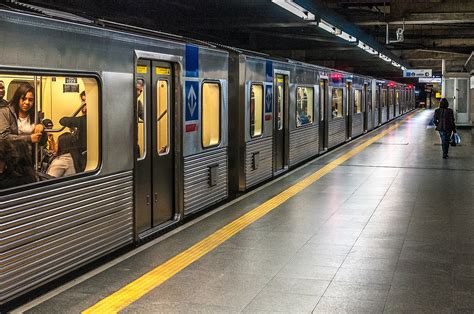 Metrovi Rios De S O Paulo Decretam Estado De Greve