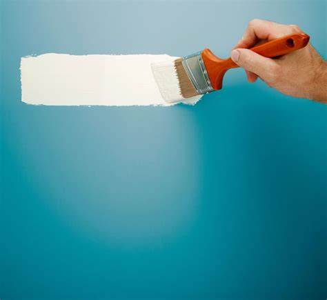 How to store a paintbrush during a temporary pause. How to Correctly Use a Paintbrush on Walls
