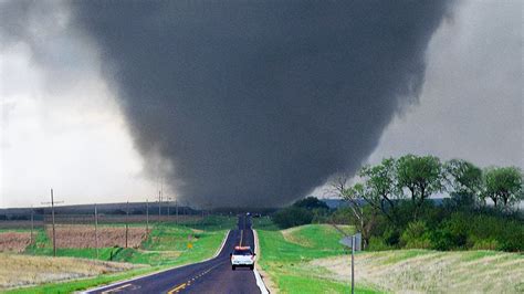 5 Biggest Tornadoes In All History Paranormal Activity