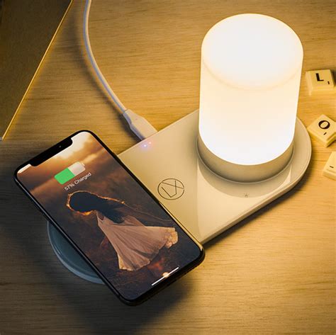 Bedside LED Lamp With Wireless Charger – LXORY
