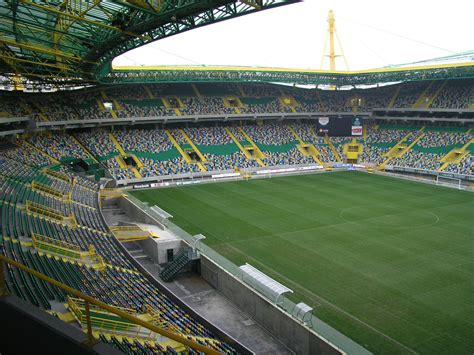 Wiadomości, relacje live, tabele, terminarze, skróty, komentarze, wywiady. Sporting: Verein will Stadion nach CR7 benennen - Stadionwelt