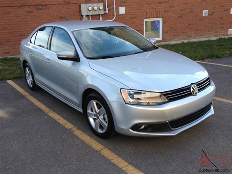 Starting with the volkswagen jetta's superb ergonomics, everything feels just right. VOLKSWAGEN JETTA TDI 2012