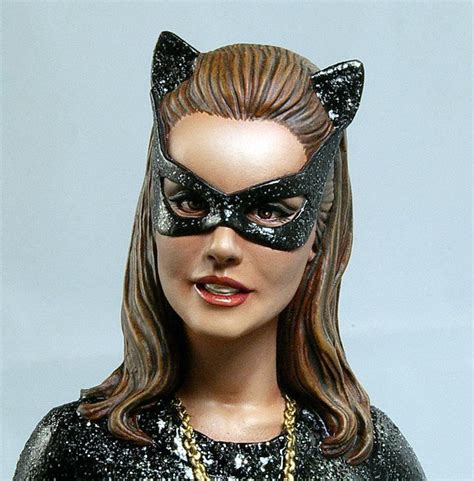 Face Catwoman Model Kit Comics