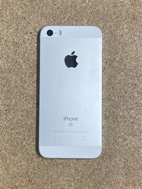 Apple Iphone Se 16gb Silver Unlocked A1723 Cdma Gsm For Sale