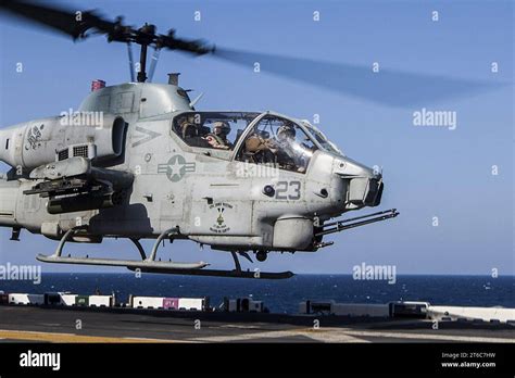 USS BATAAN (LHD 5) 140315 Stock Photo - Alamy