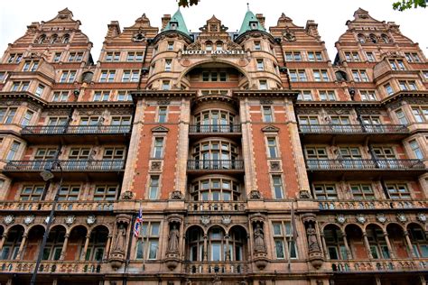 Hotel Russell In London England Encircle Photos