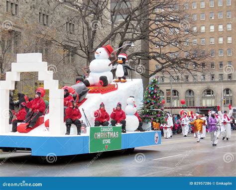Toronto Santa Claus Parade Christmas Store 2016 Editorial Photo Image